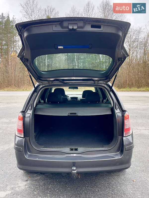 Универсал Opel Astra 2009 в Полонном