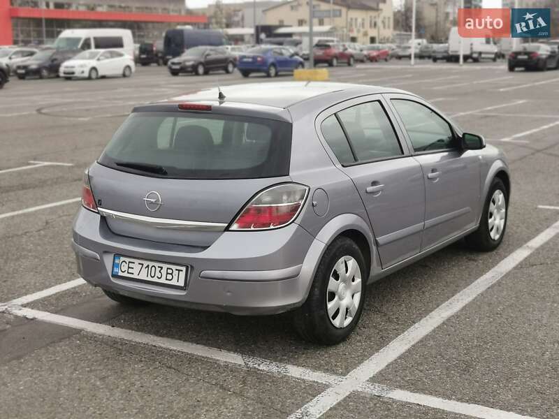 Хетчбек Opel Astra 2009 в Чернівцях