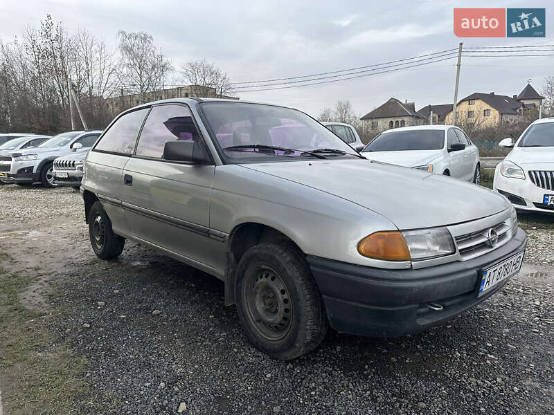 Хэтчбек Opel Astra 1994 в Ивано-Франковске