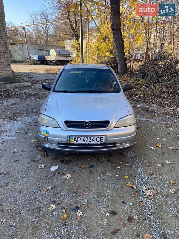 Седан Opel Astra 2005 в Запоріжжі
