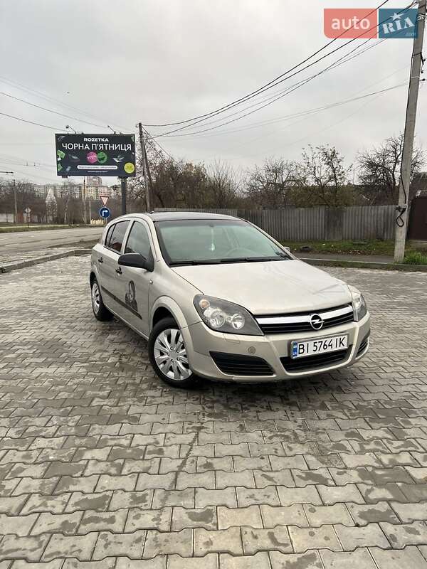 Хэтчбек Opel Astra 2006 в Полтаве