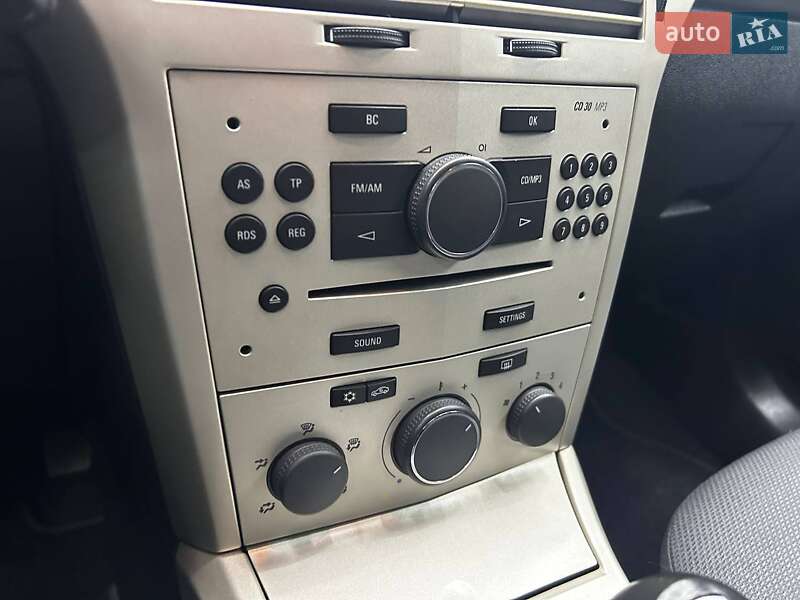 Хетчбек Opel Astra 2007 в Чернівцях