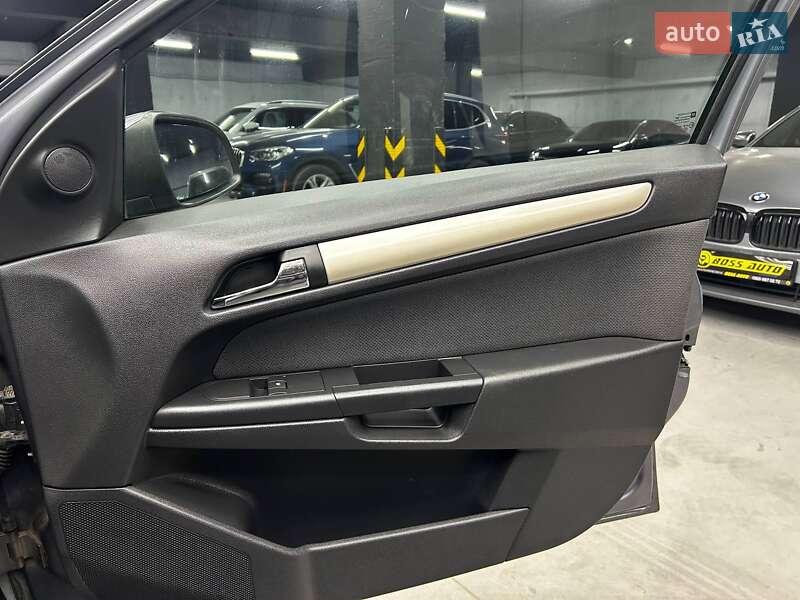 Хетчбек Opel Astra 2007 в Чернівцях