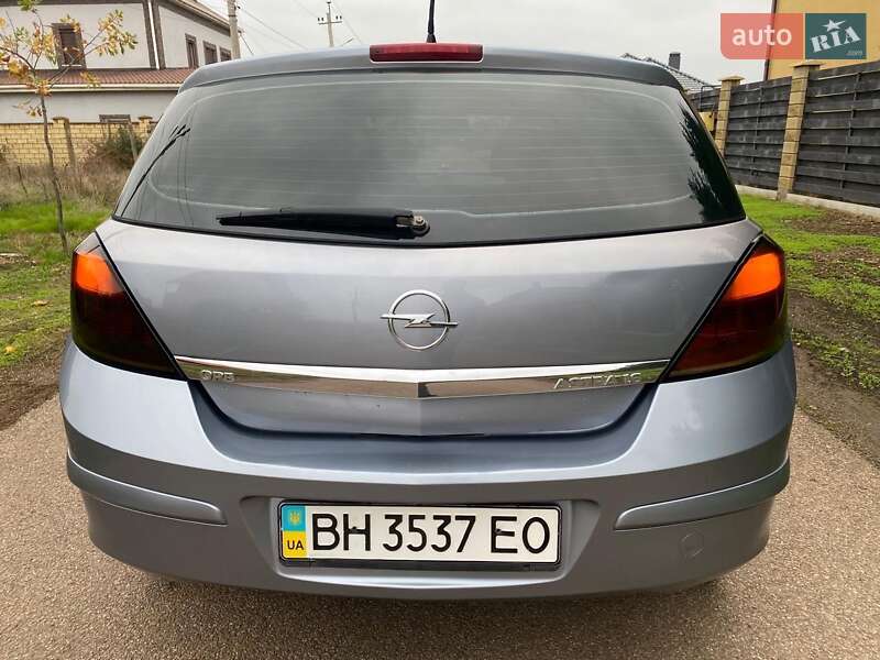Хэтчбек Opel Astra 2007 в Одессе