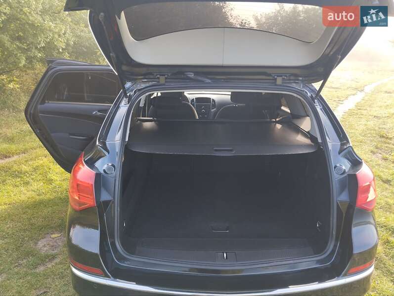 Универсал Opel Astra 2014 в Нововолынске фото 8 Универсал Opel Astra 2014 в Нововолынске