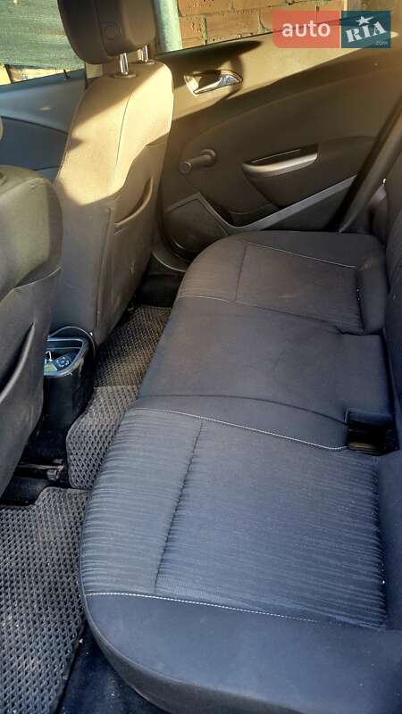 Универсал Opel Astra 2012 в Кривом Роге