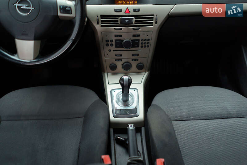 Хэтчбек Opel Astra 2007 в Полтаве фото 21 Хэтчбек Opel Astra 2007 в Полтаве