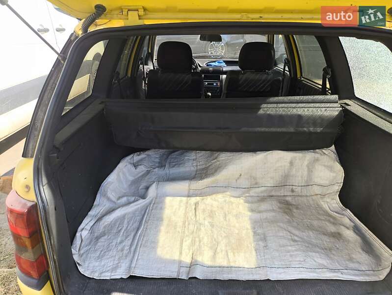 Универсал Opel Astra 1995 в Новоднестровске фото 14 Универсал Opel Astra 1995 в Новоднестровске