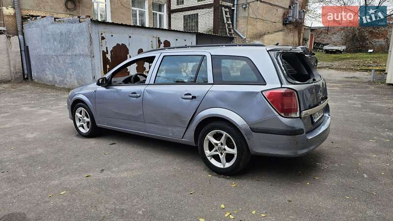 Універсал Opel Astra 2005 в Харкові