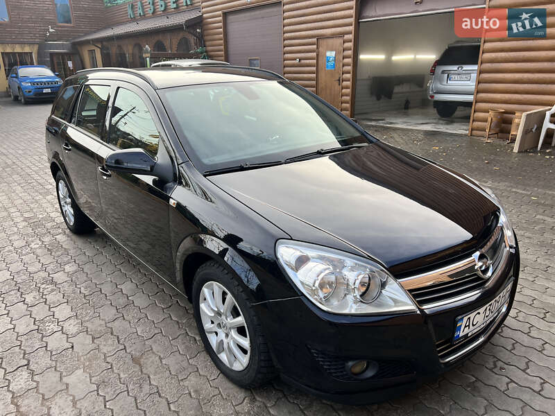 Універсал Opel Astra 2009 в Кривому Розі