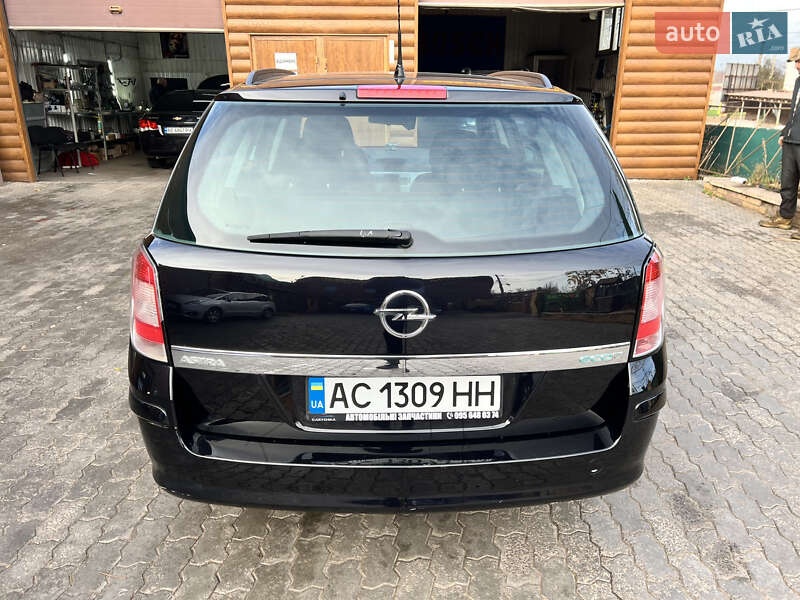 Універсал Opel Astra 2009 в Кривому Розі