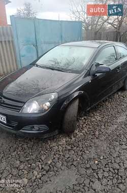 Хэтчбек Opel Astra 2006 в Чугуеве