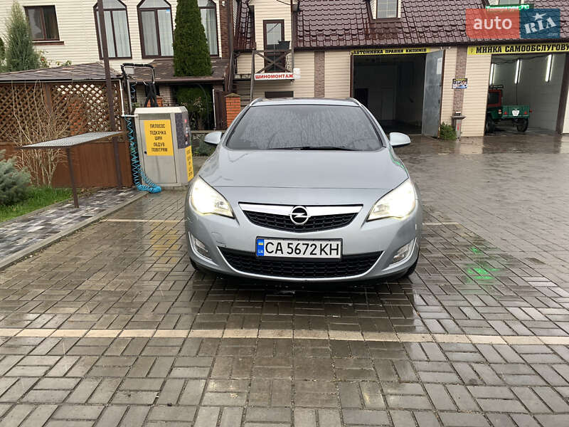 Універсал Opel Astra 2011 в Звенигородці фото 5 Універсал Opel Astra 2011 в Звенигородці