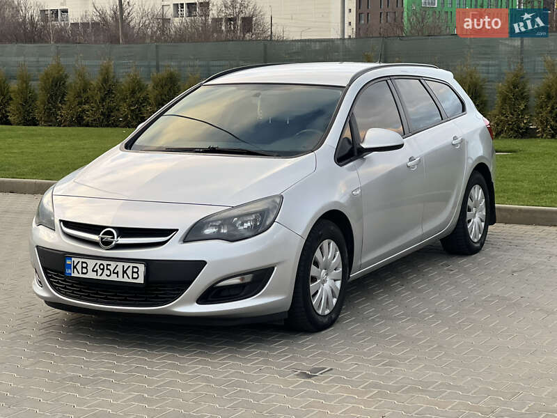 Универсал Opel Astra 2013 в Виннице