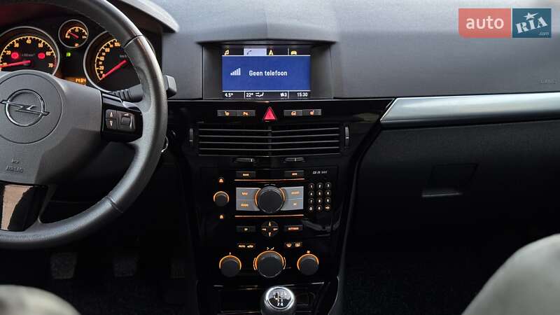 Універсал Opel Astra 2010 в Калуші