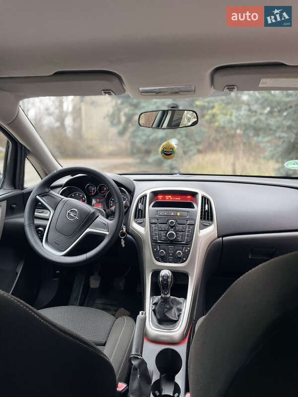 Хэтчбек Opel Astra 2010 в Харькове