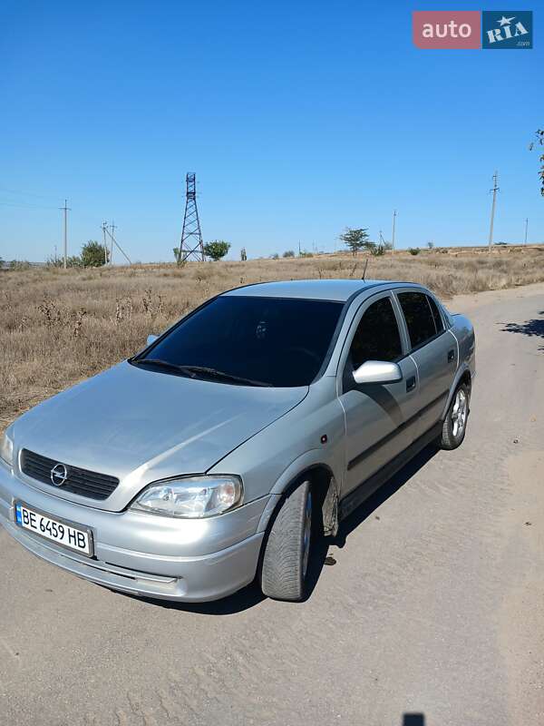 Opel Astra 2005