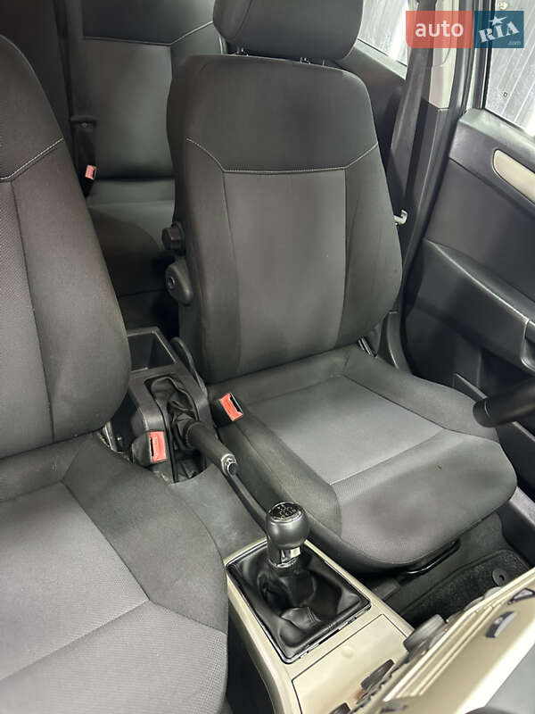 Універсал Opel Astra 2008 в Києві