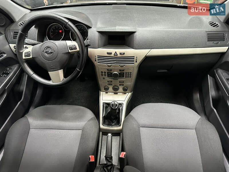 Універсал Opel Astra 2008 в Києві