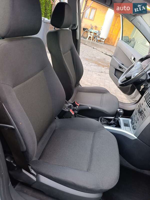 Універсал Opel Astra 2009 в Луцьку фото 46 Універсал Opel Astra 2009 в Луцьку