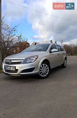 Універсал Opel Astra 2009 в Луцьку