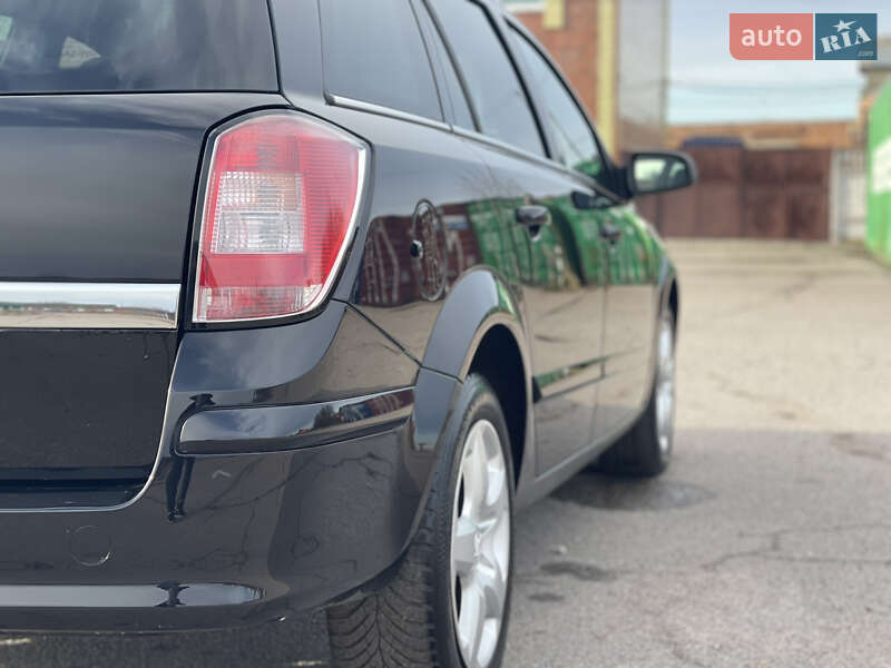 Универсал Opel Astra 2007 в Прилуках