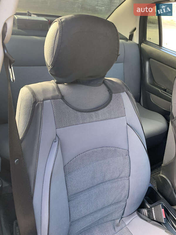 Седан Opel Astra 2006 в Гнівані