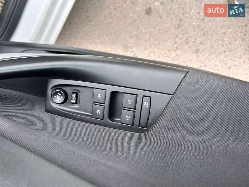 Універсал Opel Astra 2019 в Рівному