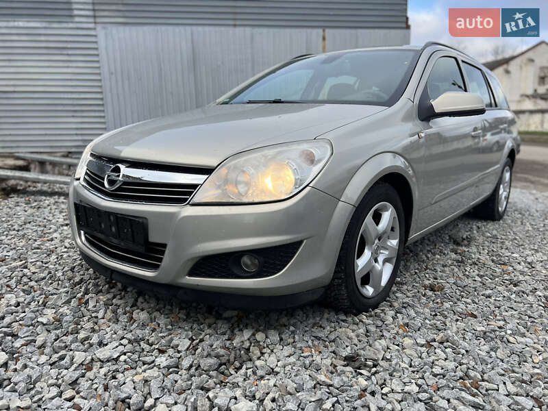 Универсал Opel Astra 2007 в Черновцах