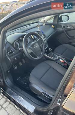 Универсал Opel Astra 2015 в Львове