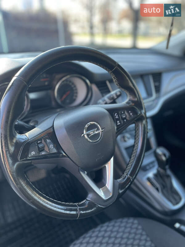 Универсал Opel Astra 2019 в Луцке