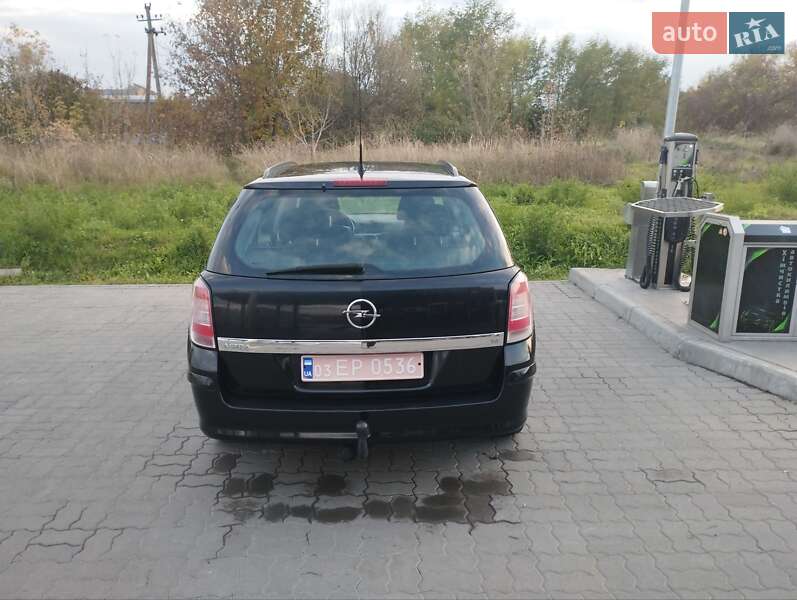 Универсал Opel Astra 2007 в Радехове