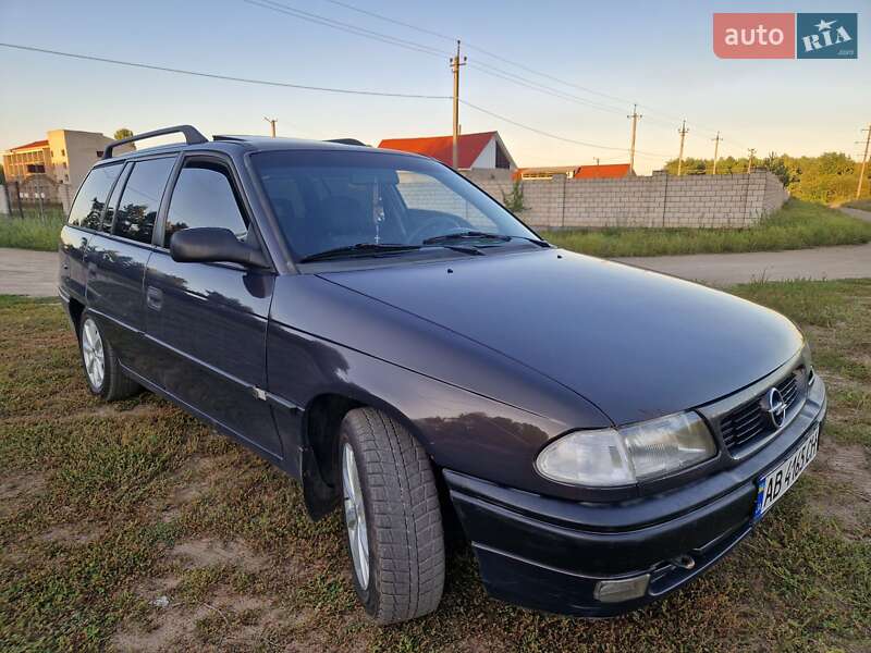 Універсал Opel Astra 1996 в Бершаді