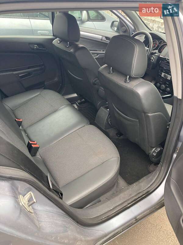 Универсал Opel Astra 2008 в Киеве