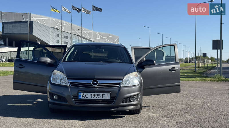 Хетчбек Opel Astra 2008 в Львові