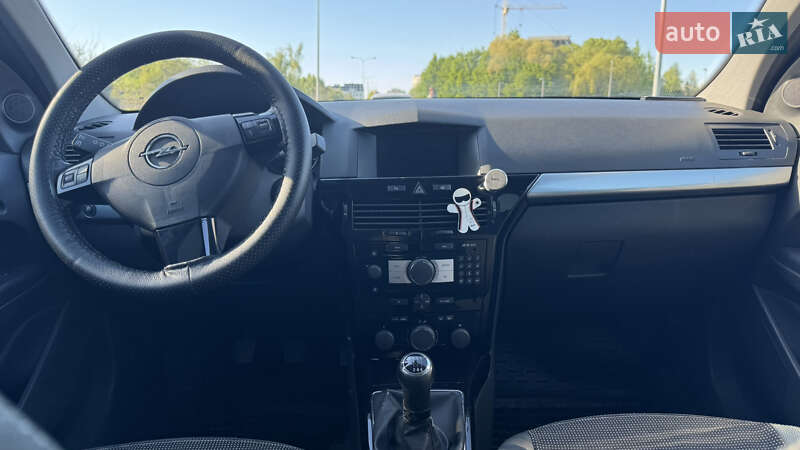 Хетчбек Opel Astra 2008 в Львові