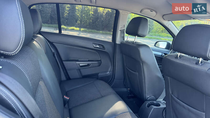 Хетчбек Opel Astra 2008 в Львові