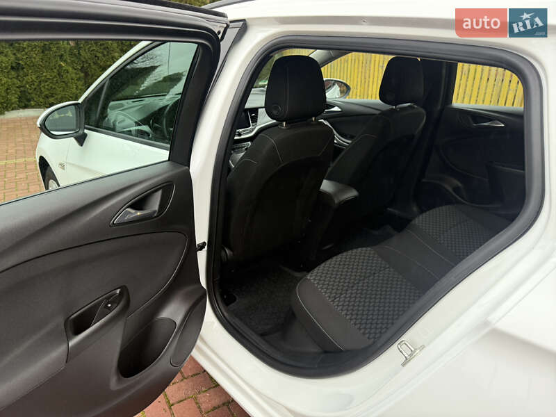 Универсал Opel Astra 2018 в Хмельницком