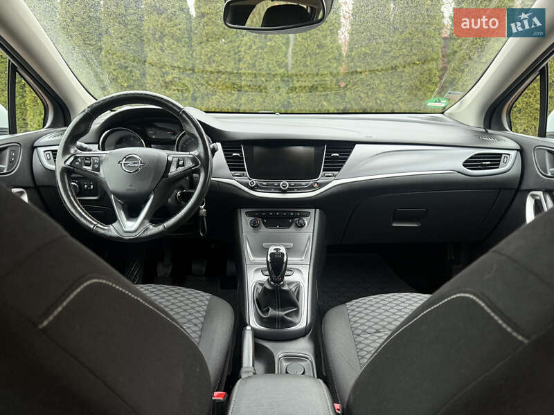 Универсал Opel Astra 2018 в Хмельницком