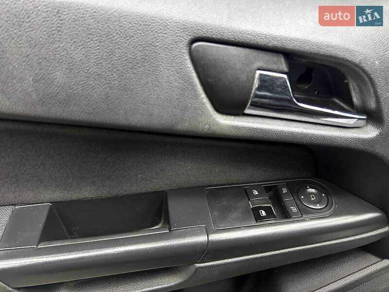 Хетчбек Opel Astra 2006 в Чернівцях фото 7 Хетчбек Opel Astra 2006 в Чернівцях