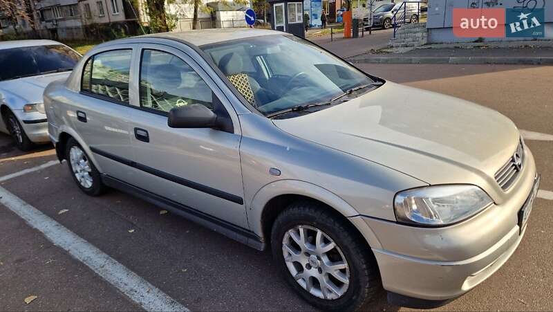 Седан Opel Astra 2008 в Харькове