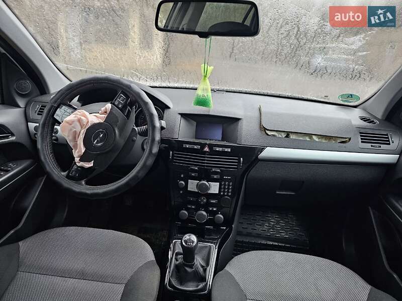 Универсал Opel Astra 2010 в Киеве фото 17 Универсал Opel Astra 2010 в Киеве