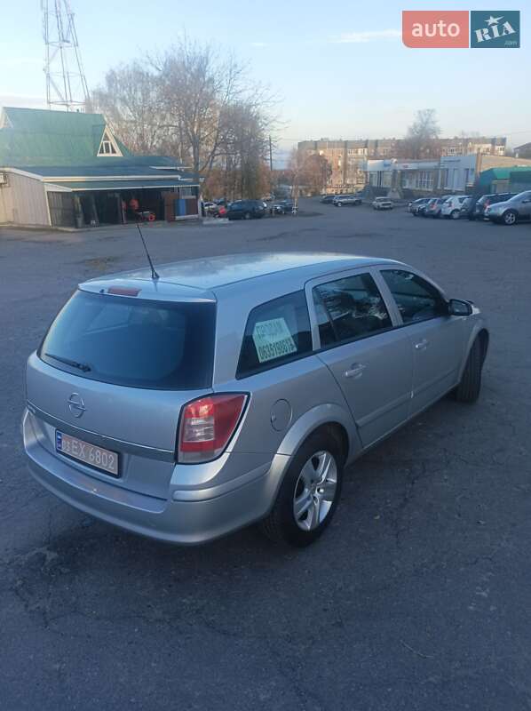 Универсал Opel Astra 2008 в Хороле фото 3 Универсал Opel Astra 2008 в Хороле