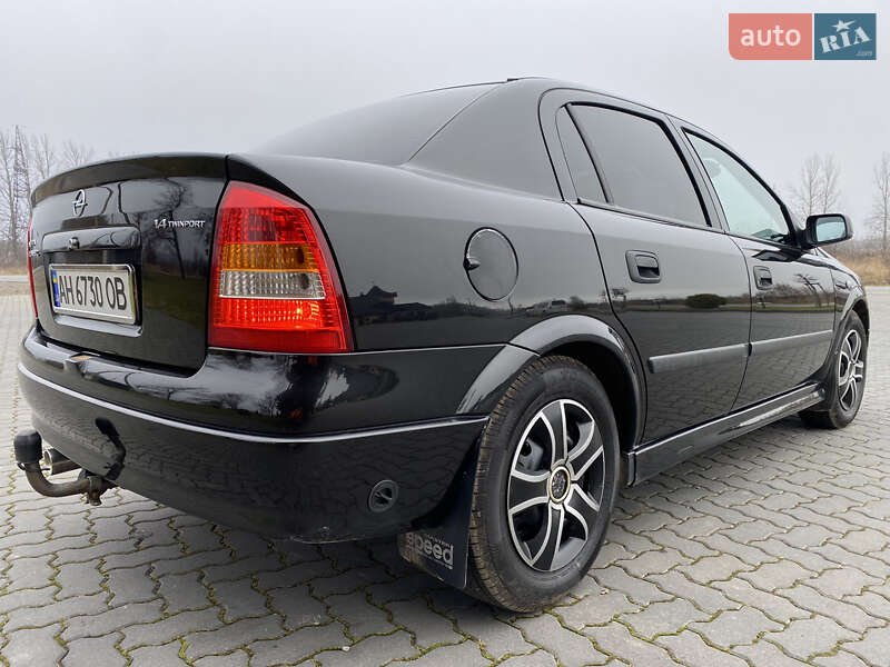 Седан Opel Astra 2007 в Ивано-Франковске