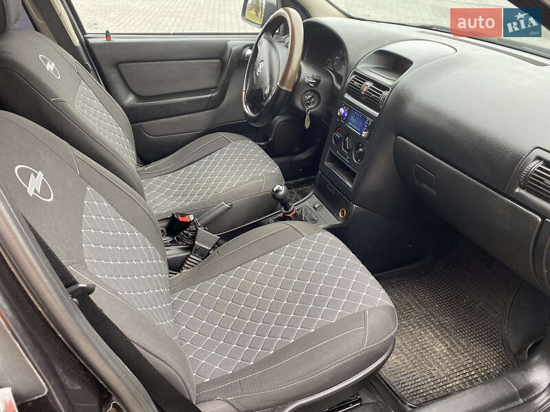 Седан Opel Astra 2007 в Ивано-Франковске