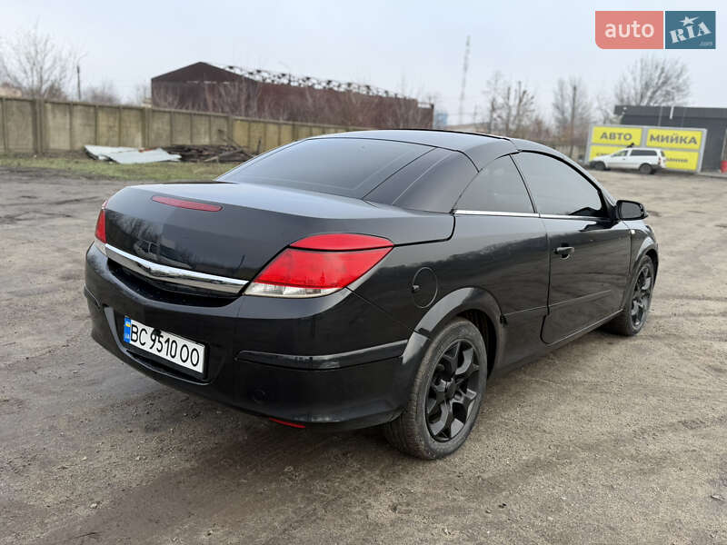 Кабриолет Opel Astra 2006 в Вольнянске