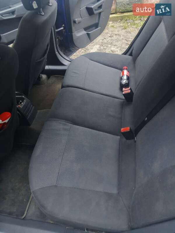 Універсал Opel Astra 2006 в Ужгороді