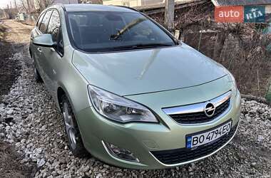 Универсал Opel Astra 2011 в Харькове