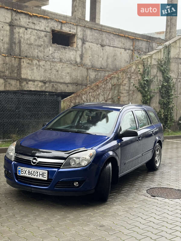 Универсал Opel Astra 2006 в Хмельницком
