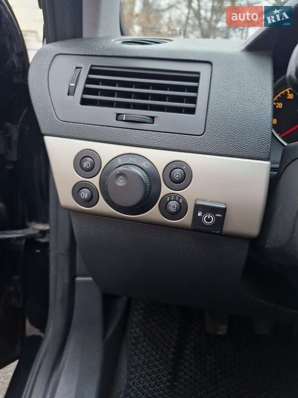 Универсал Opel Astra 2008 в Полтаве